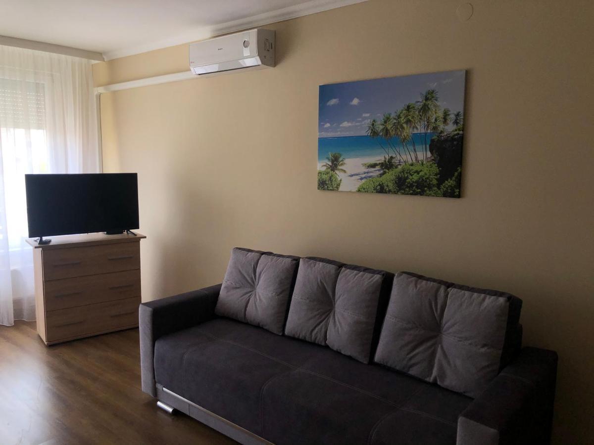 Alina Apartmanok Hajduszoboszlo Ngoại thất bức ảnh