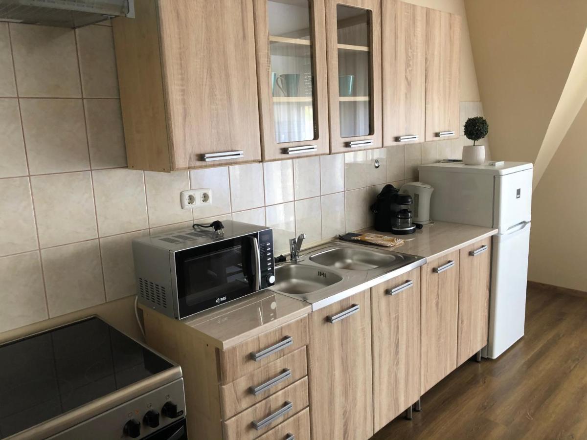 Alina Apartmanok Hajduszoboszlo Ngoại thất bức ảnh