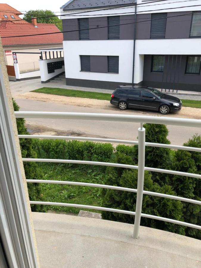 Alina Apartmanok Hajduszoboszlo Ngoại thất bức ảnh