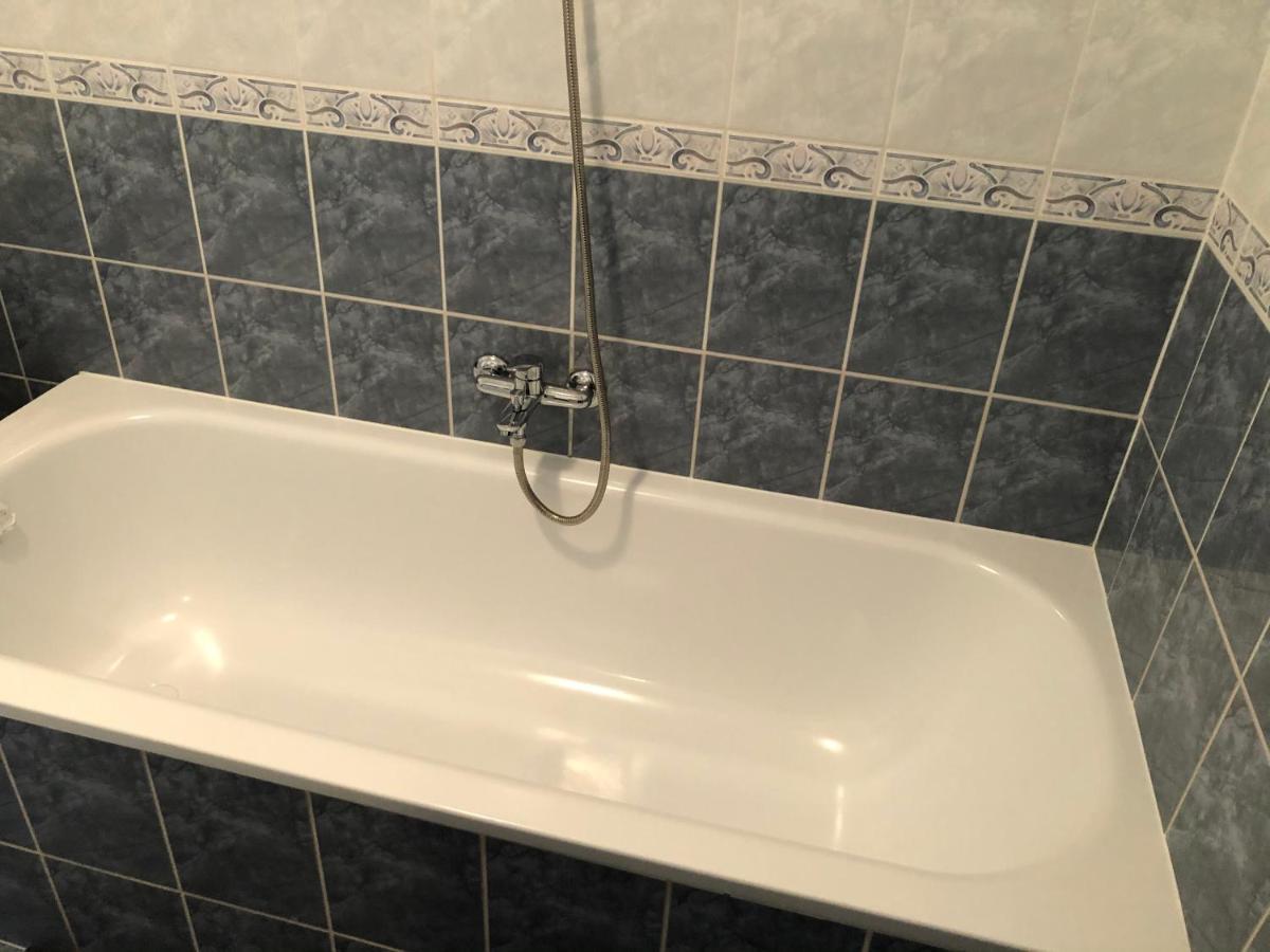 Alina Apartmanok Hajduszoboszlo Ngoại thất bức ảnh
