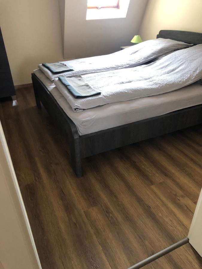 Alina Apartmanok Hajduszoboszlo Ngoại thất bức ảnh