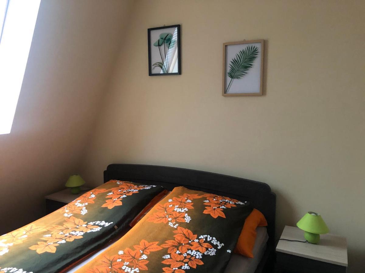 Alina Apartmanok Hajduszoboszlo Ngoại thất bức ảnh