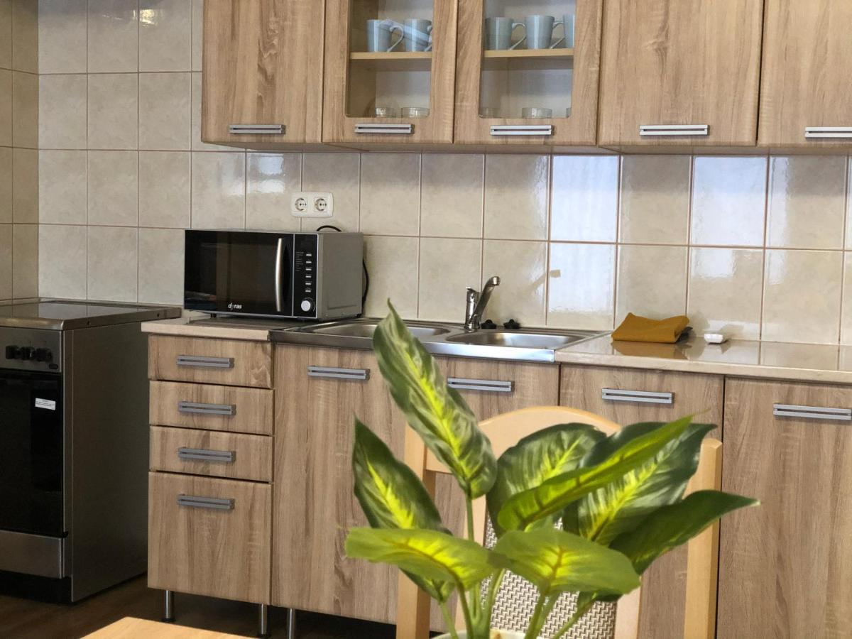 Alina Apartmanok Hajduszoboszlo Ngoại thất bức ảnh