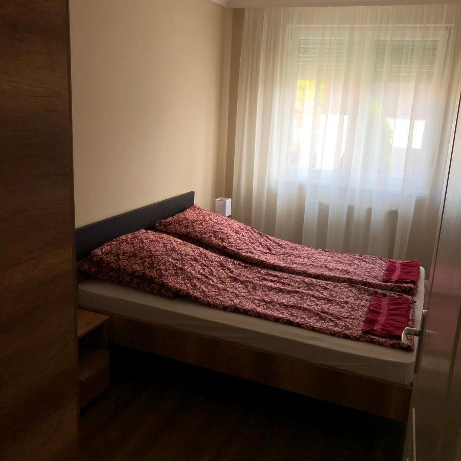 Alina Apartmanok Hajduszoboszlo Ngoại thất bức ảnh