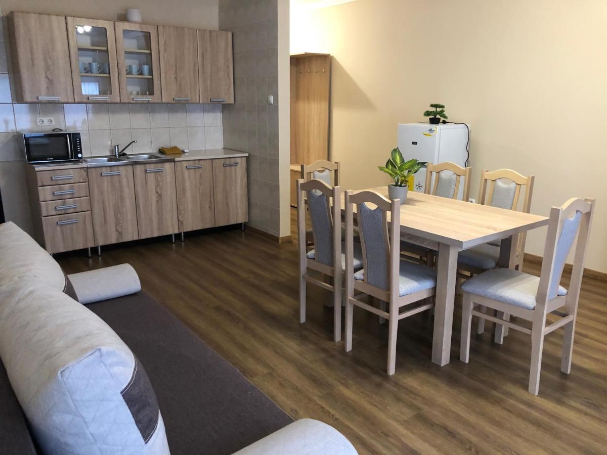 Alina Apartmanok Hajduszoboszlo Ngoại thất bức ảnh